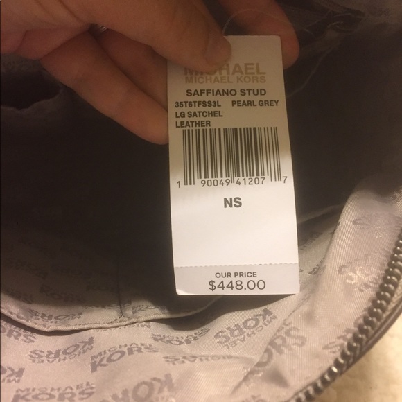 Michael Kors - Saffiano Stud Tote - Pearl Grey - Picture 3 of 4